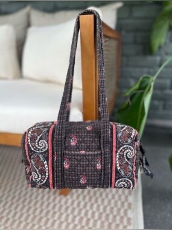 Vera Bradley Handbags - Vera Bradley Bag with inside stains handles are fair